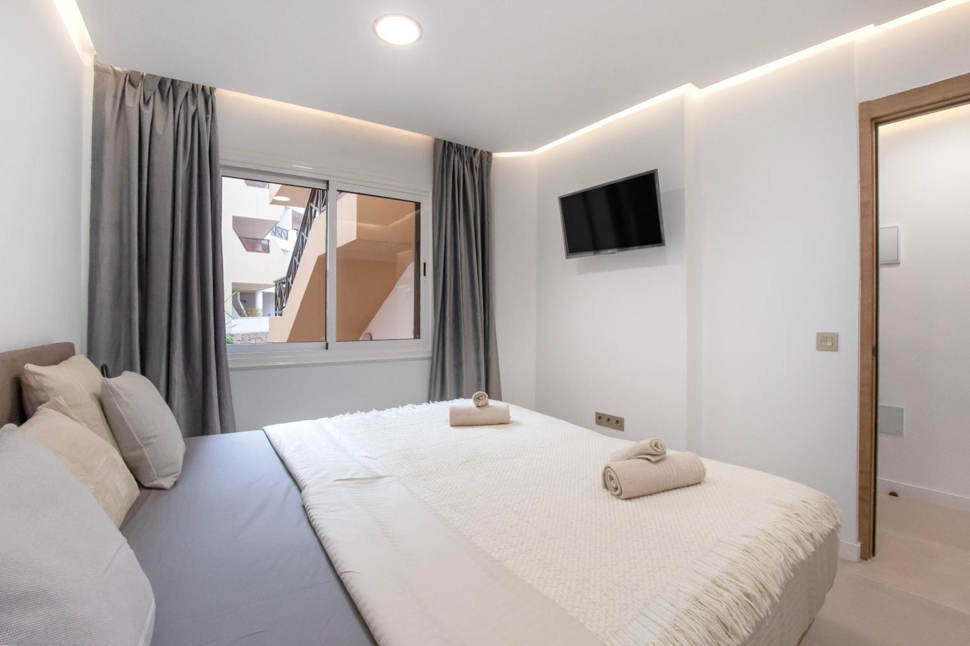 Newly Renovated, Luxurious Apartment With A Heated Pool, 259 San Miguel de Abona Kültér fotó